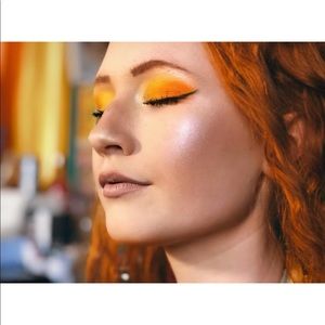 Meet your Posher, Adrianna